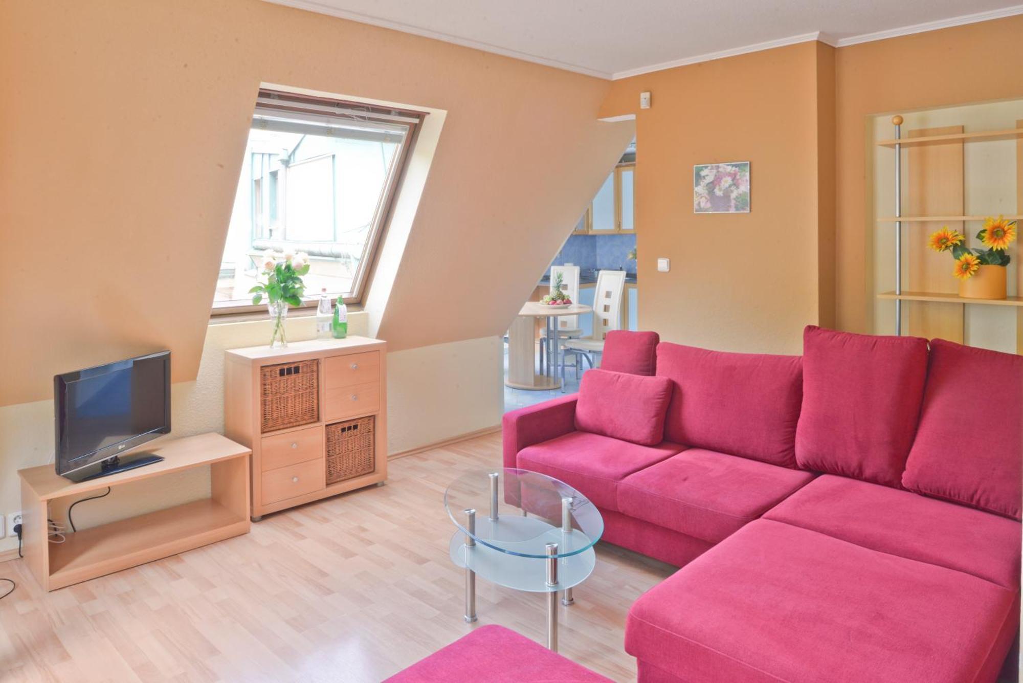 Family Suite,1596011371:JPEG