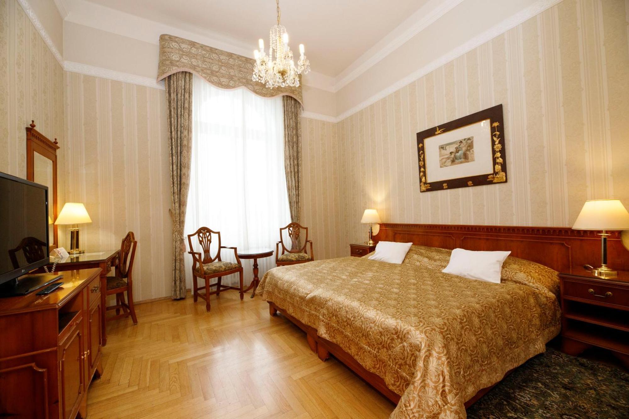 Standard Double or Twin Room,1206217447:JPEG